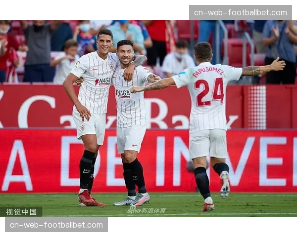 评论：瓦伦西亚后场出球体系崩盘，暴露应对压迫的固有缺陷